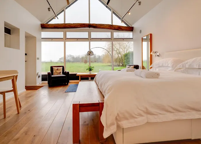 The Suites At Pannells Ash